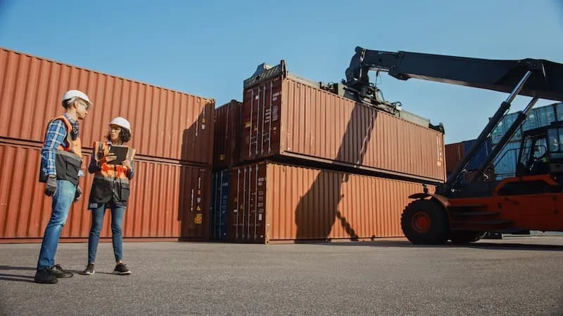 Servicio de Almacenaje de Contenedores